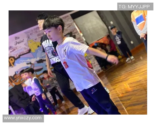 重庆街舞队的力量与魅力探讨：街舞文化在城市中的崛起与影响