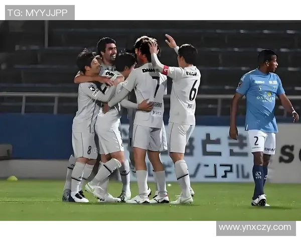神户胜利与横滨水手1869的激烈对决展现足球魅力与团队精神
